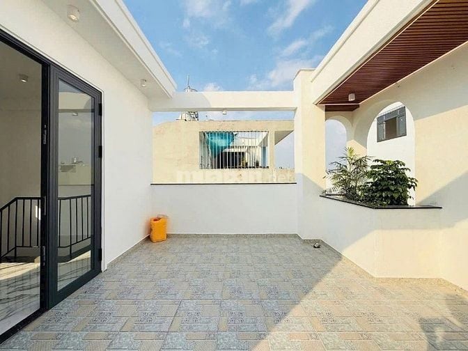 Bán nhà đang có hợp đồng thuê đường Duy Tân, Phú Nhuận. Ngay chợ