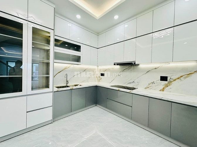 CỰC PHẨM NGANG 5M DÀI 15M – 4 TẦNG – HẺM XE TẢI CMT8 – GIẢM SỐC CHỈ 9.