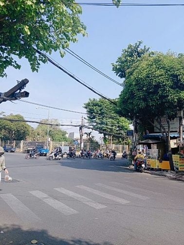 Cho thuê tòa nhà 22 - 24 Phan Thúc Duyện, Tân Bình. 5 Tầng, DT 
