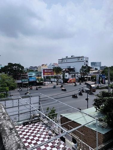 MẶT TIỀN KHỦNG LONG – KINH DOANH SẦM UẤT – DÒNG TIỀN 600TRNĂM – CHÍNH