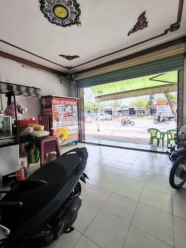 MẶT TIỀN KHỦNG LONG – KINH DOANH SẦM UẤT – DÒNG TIỀN 600TRNĂM – CHÍNH