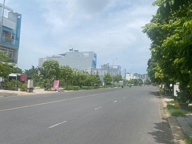 Cơ hội vàng-Sở hữu lô nền ngay khu vực trung tâm mặt tiền đường Đ.D4🏡