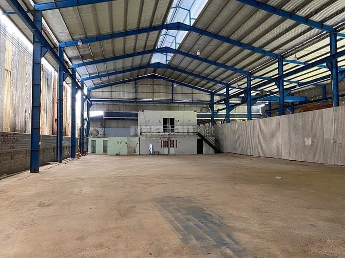 Cho thuê xưởng Mt .Ql1a cái bè Tiền Giang dt 2200m