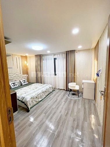 Hẻm Lê Văn Sỹ P12 Q3 . Cách 2 căn ra Hẻm Xe Hơi, 2 lầu, giá 4,5 tỷ