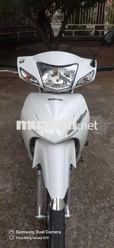 Xe mình cần bán
