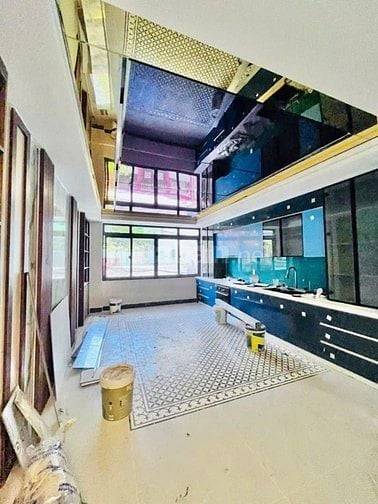 Nhà mới xây 100% HXH 11,3 tỷ, 70m2, 6PN, 7WC, 6 tầng, thang máy ở Nguy