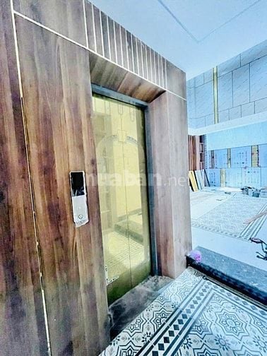 Nhà mới xây 100% HXH 11,3 tỷ, 70m2, 6PN, 7WC, 6 tầng, thang máy ở Nguy