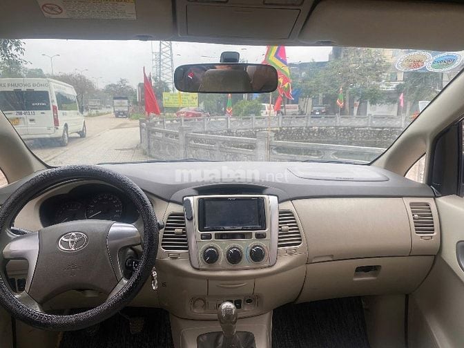 Chính chủ bán xe Innova 2.0E Số sàn