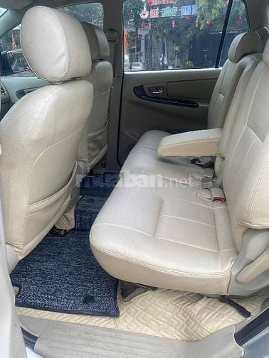 Chính chủ bán xe Innova 2.0E Số sàn