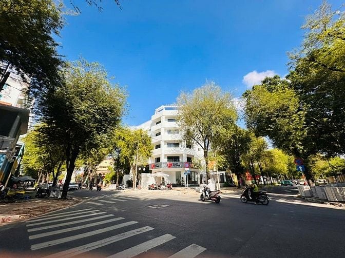 CHO THUÊ Góc 2 MT 37 Phùng Khắc Khoan, P.ĐK, Quận 1: 1 Hầm 6 tầng