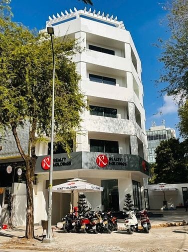 CHO THUÊ Góc 2 MT 37 Phùng Khắc Khoan, P.ĐK, Quận 1: 1 Hầm 6 tầng