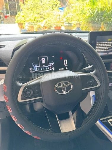 Cần bán xe toyota veloz cross số tự động