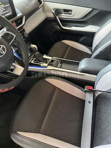 Cần bán xe toyota veloz cross số tự động