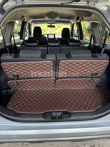 Cần bán xe toyota veloz cross số tự động