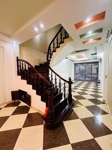 PHÂN LÔ NGHĨA ĐÔ HOÀNG QUỐC VIỆT. 2 MẶT NGÕ Ô TÔ, 5 TẦNG 65M2 CHỈ 24TỶ
