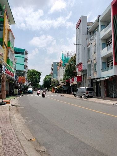 BÁN NHÀ 75M MẶT TIỀN NGUYỄN XUÂN KHOÁT QUẬN TÂN PHÚ CHÍNH CHỦ 4 TẦNG B