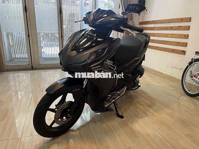 Honda AirBlade bản Edition màu đen mới keng