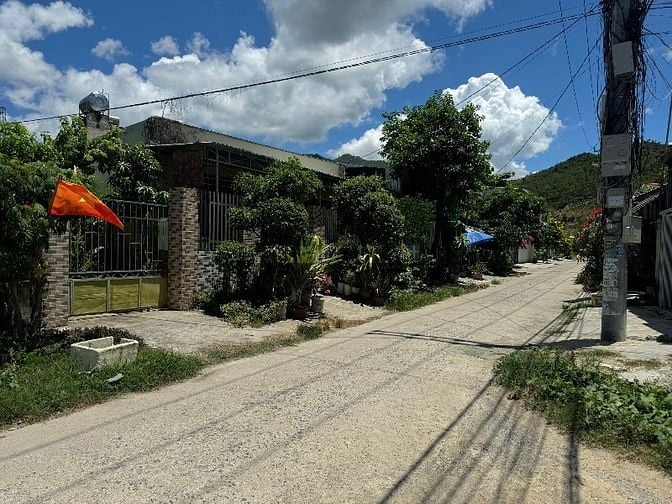 Lô góc đẹp gần  Đường Tô Ký, Xã Phước Đồng, Nha Trang, Khánh Hòa. 