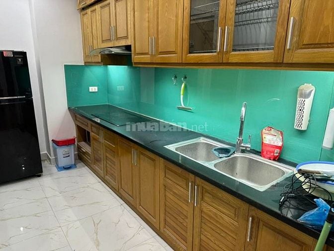Căn hộ 3 ngủ, 2 WC,FULL đồ cc 137 Nguyễn Ngọc Vũ, Trung Hòa, Cầu Giấy