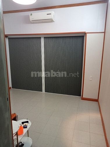 Cần bán gấp nhà TT tầng 2 Ngõ 42 Triều khúc