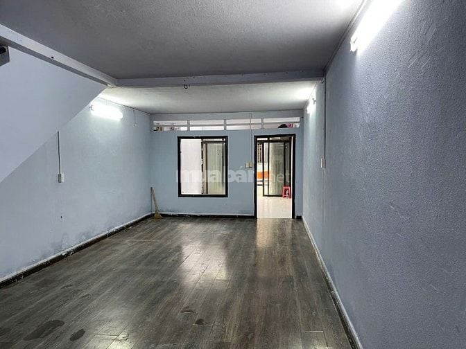 Cho thuê nhà mặt tiền 41 đường số 3 khu cư xá ngân hàng Q.7, DT4x20m