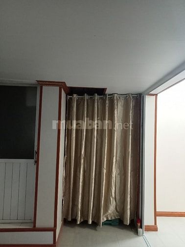 Cần bán gấp nhà TT tầng 2 Ngõ 42 Triều khúc