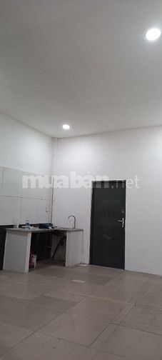 CHO THUÊ NHÀ 484 CỘNG HÒA, TÂN BÌNH, 4 TẦNG, 4 X 22 M, GIÁ CHỈ 28 TR