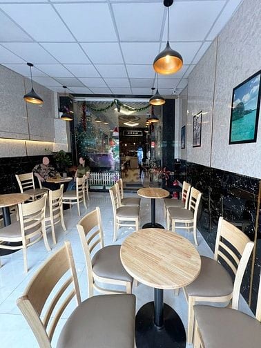 Cần sang lại toàn bộ quán cafe  Ngay mặt tiền Lý Chiêu Hoàng, cạnh chu