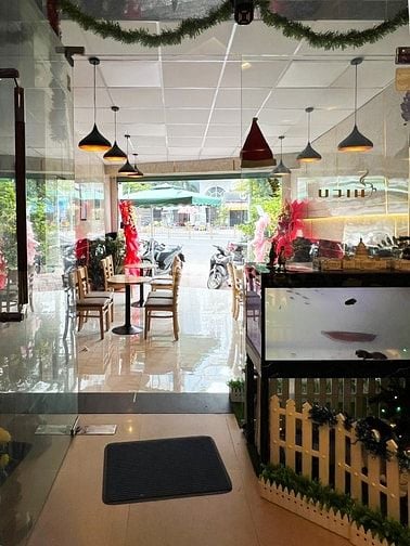 Cần sang lại toàn bộ quán cafe  Ngay mặt tiền Lý Chiêu Hoàng, cạnh chu