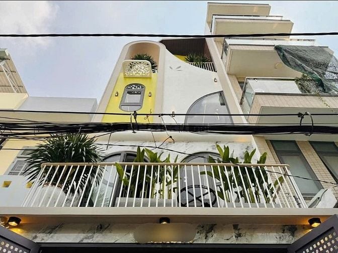 Bán nhà 3,5 tầng mới nội thất cao cấp hẻm 4m phường 16 