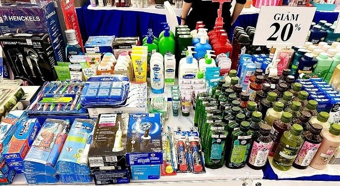 SALE KHỦNG NÊN Cần Tuyển Nhân Viên Hỗ Trợ Gian Hàng Mùa Hè - LƯƠNG TỐT