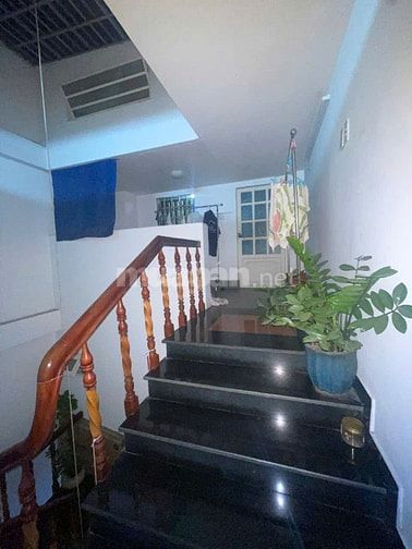 CHỐT GẤP ! NHÀ MT ĐƯỜNG SỐ 33 P10 Q6 GẦN CHỢ AN DƯƠNG VƯƠNG GIÁ 9,5 TỶ