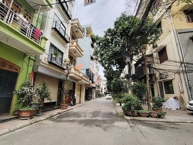 BÁN ĐẤT XÂY VĂN PHÒNG, Ô TÔ TRÁNH TRẦN BÌNH, 155M2, MT 9M, 31 TỶ