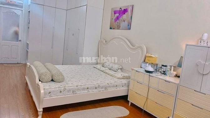 Cho thuê căn hộ chung cư 18T Lê Văn Lương Diện tích : 95m2 