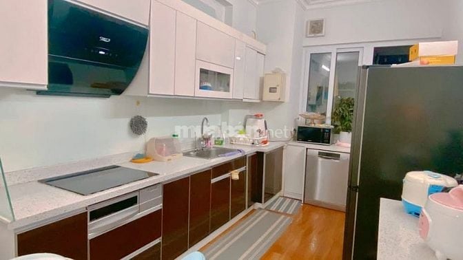 Cho thuê căn hộ chung cư 18T Lê Văn Lương Diện tích : 95m2 
