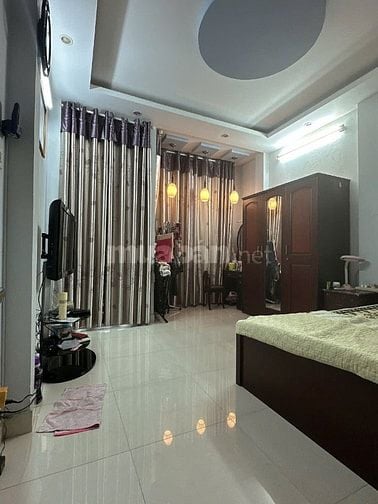 Nhà phố HIẾM Q4 hẻm 8m Khánh Hội DTS 130m2 ngang 4m sát Q1 chỉ 12.5 tỷ