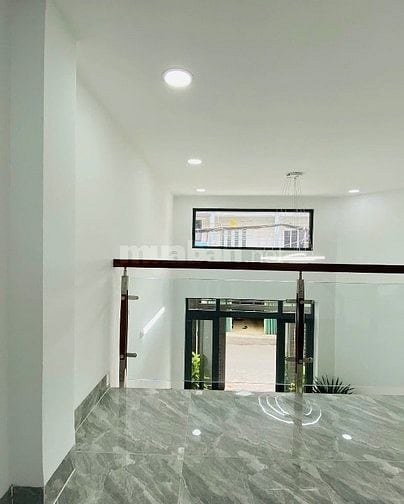 Nhà 3 lầu góc 2 Mặt tiền đường CAO CẤP Trần Bá Giao, P5, Q.Gò Vấp.