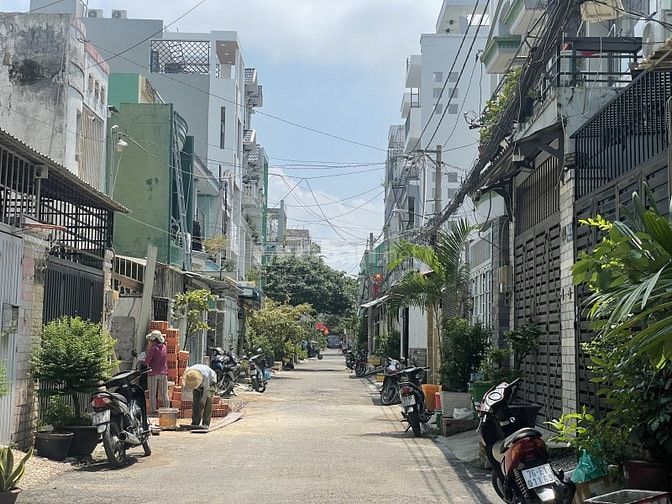 Hẽm xe tải thông - 3 tầng 7pn - gấp bán nhỉnh 7 tỷ.