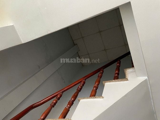 Cần bán nhà gấp, giấy tờ vi bằng đầy đủ, chính chủ