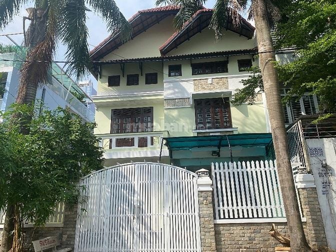 CHO THUÊ VILLA SÂN VƯỜN 300m2 KDC BÌNH LỢI. PHƯỜNG 13. BÌNH THẠNH