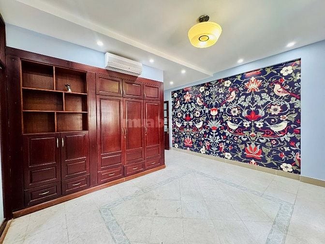 CHO THUÊ VILLA SÂN VƯỜN 300m2 KDC BÌNH LỢI. PHƯỜNG 13. BÌNH THẠNH