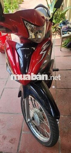Chính chủ cần bán xe WAWE RSX FI 2019