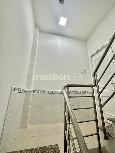 CHO THUÊ NHÀ NGUYÊN CĂN 3PN, 3WC . ĐƯỜNG RỘNG 6M
