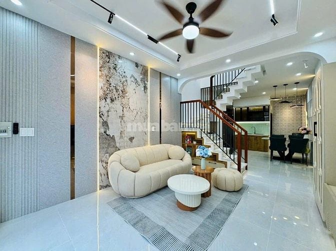 Nhà Thích Quảng Đức Phú Nhuận 49m2 vào ở ngay-Giá 1tỷ740 thuê 12tr/th