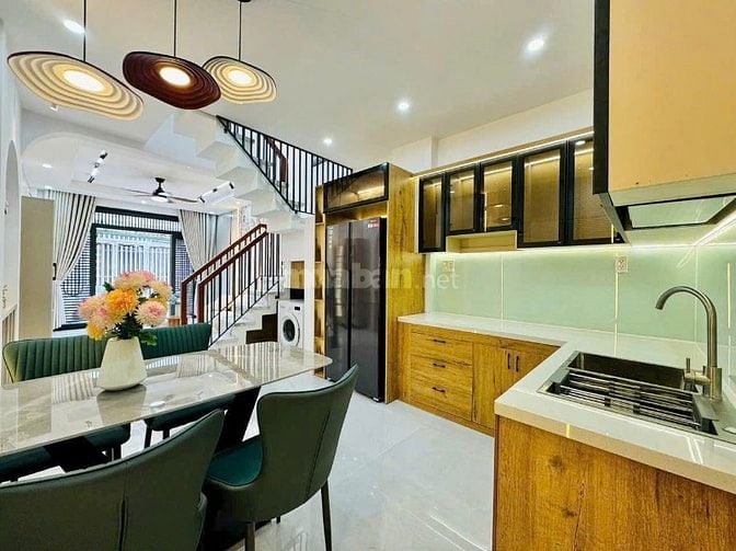 Nhà Thích Quảng Đức Phú Nhuận 49m2 vào ở ngay-Giá 1tỷ740 thuê 12tr/th