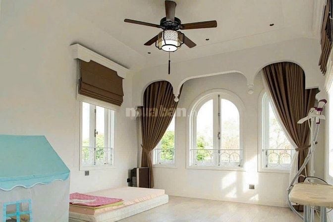 CHO THUÊ BIỆT THỰ SIÊU ĐẸP 3 MẶT TIỀN THẢO ĐIỀN QUẬN 2 GIÁ 150 TRIỆU