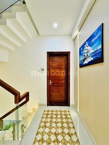 Nhà XE HƠI NGỦ TRONG NHÀ KHU ĐỒNG BỘ , KHU AN NINH