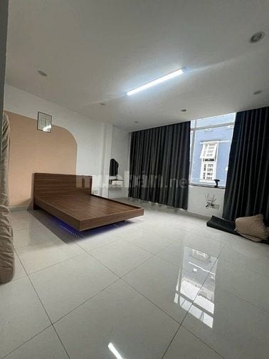 Bán gấp căn nhà đường nội bộ 2 xe hơi tránh nhau Bình Lợi-P13.BT