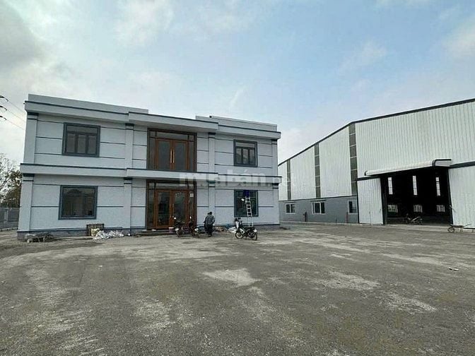 Cho thuê kho xưởng mới xây KCN Đức Hòa,Long An,KV: 5.000m2,XD: 3.750m2