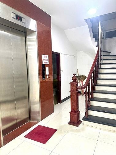 BÁN NHÀ MẶT PHỐ KIM NGƯU (ĐOẠN GẦN NGÃ TƯ TRẦN KHÁT CHÂN)